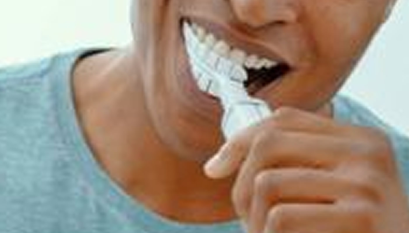 Stop opening bottles with your teeth – Dentist cautions