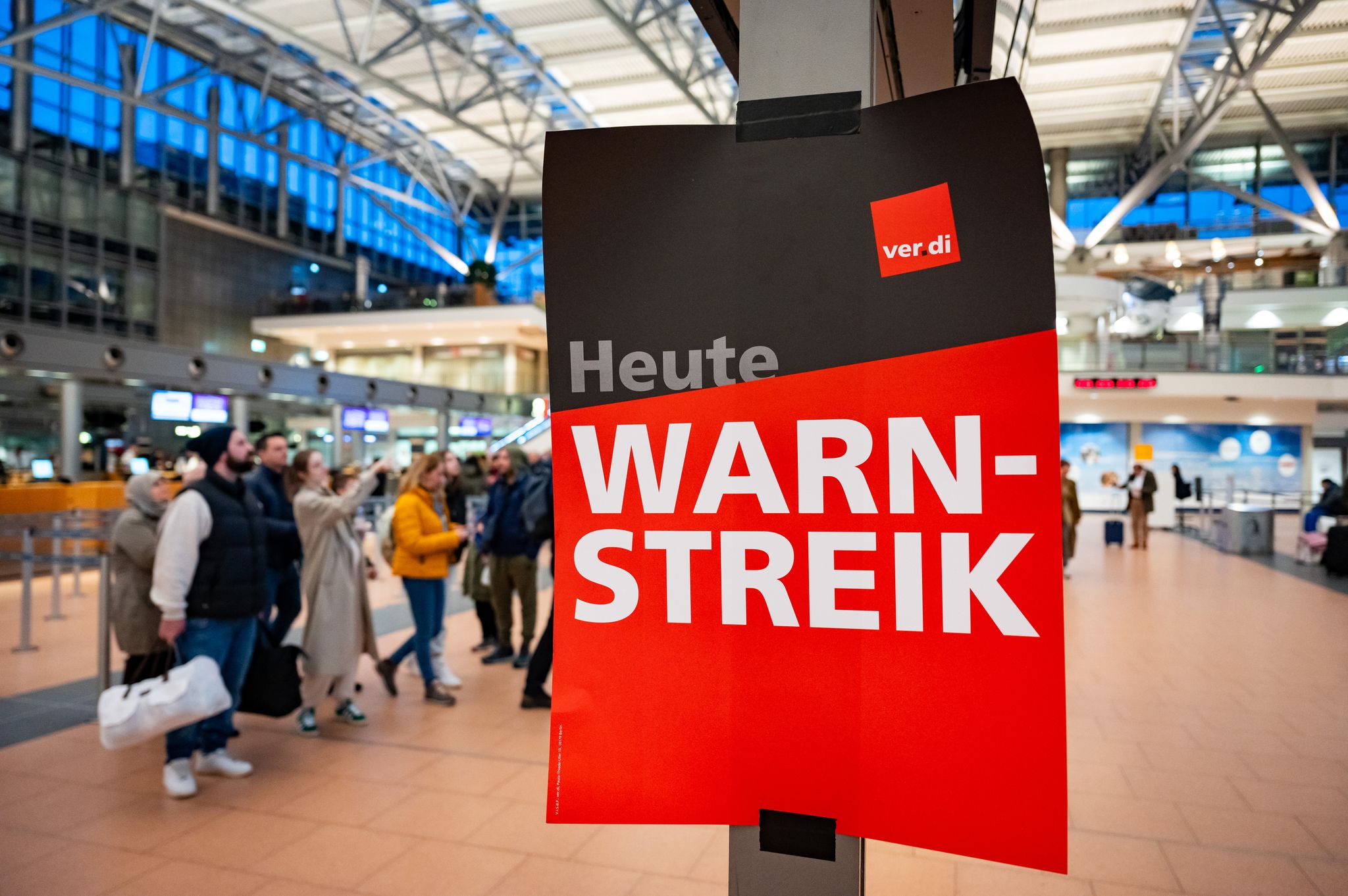 Strike shuts down Hamburg Airport a day earlier than planned